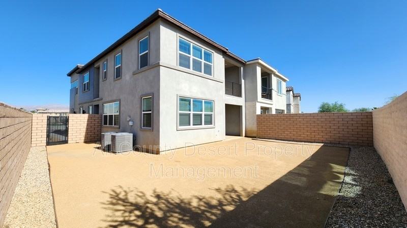 43215 Passagio Lago Way - Photo 3 of 50