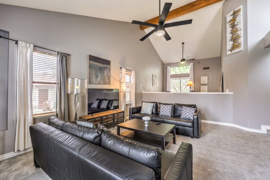 3179 Paintedhills Ave - Photo 4 of 50