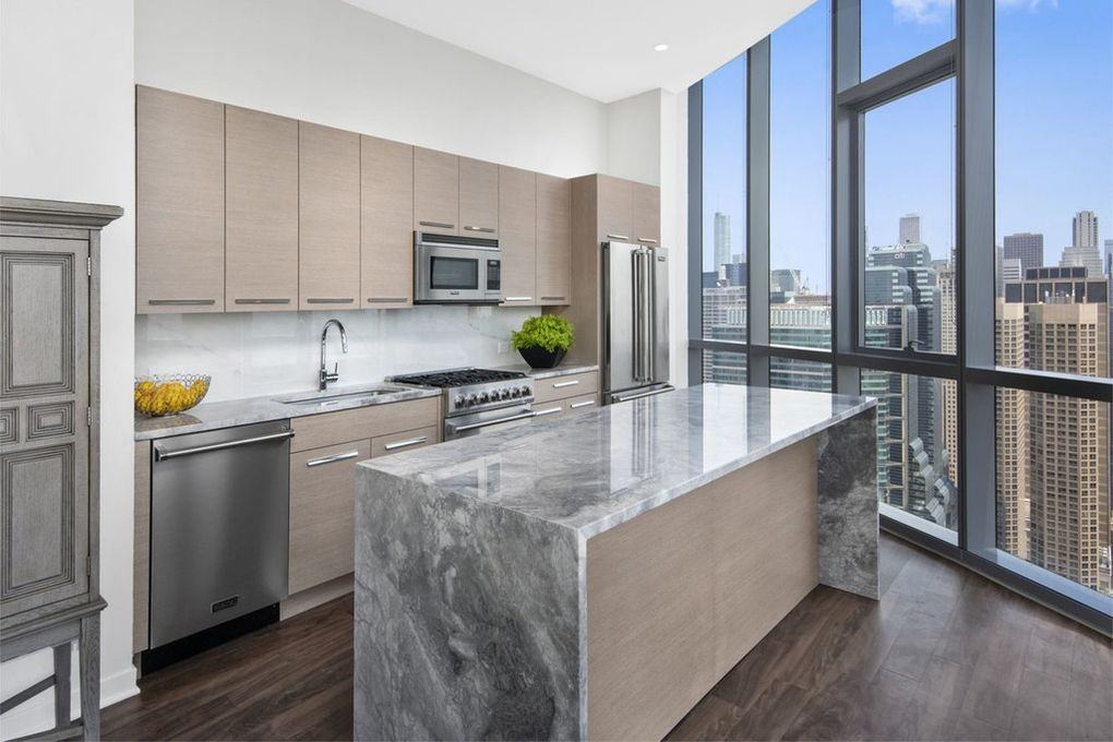 West Madison St. & Halsted #1507 - Photo 2 of 36