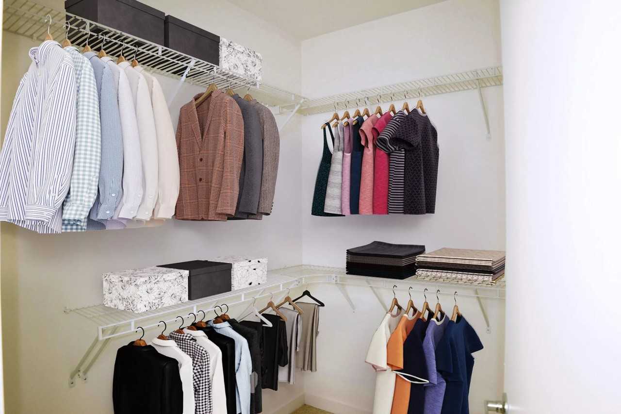 W Kinzie St #1005 - Photo 6 of 25