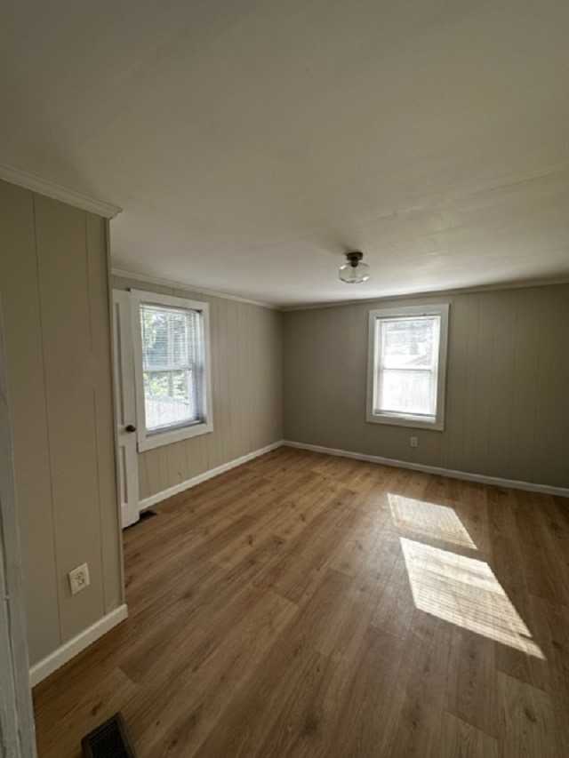 8 Hollywood St - Photo 6 of 7