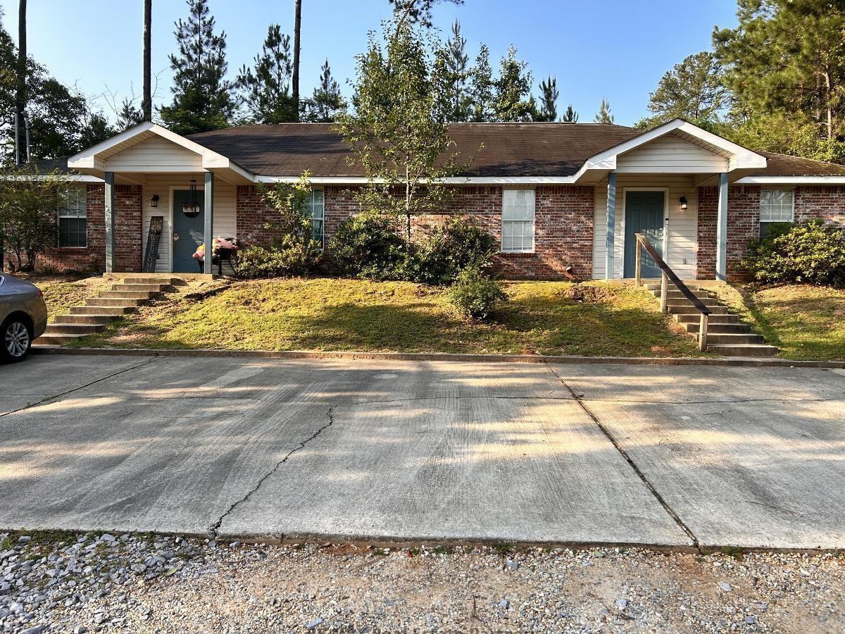 914 Wpa Rd - Photo 2 of 11