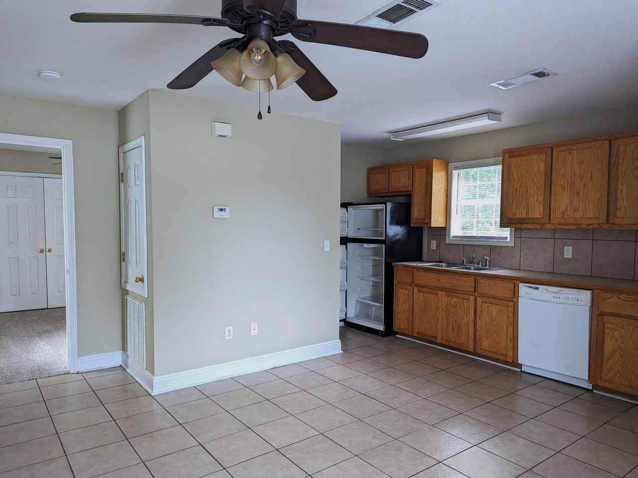 3612 W 7th St #2 - Photo 2 of 7