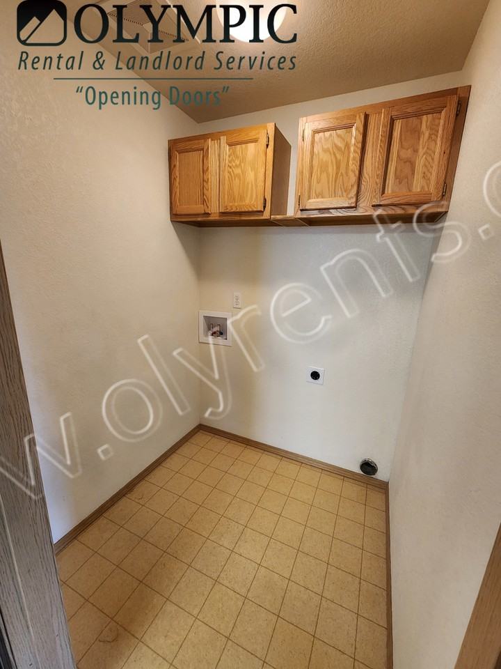 2822 Muriel Ct Se - Photo 4 of 18