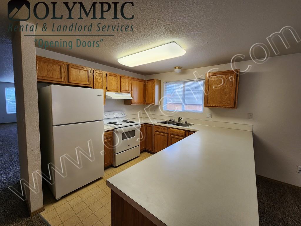 2822 Muriel Ct Se - Photo 5 of 18