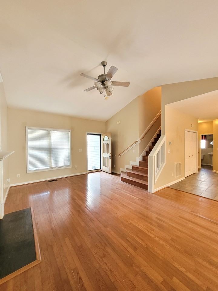 2405 Newby Ct - Photo 6 of 50