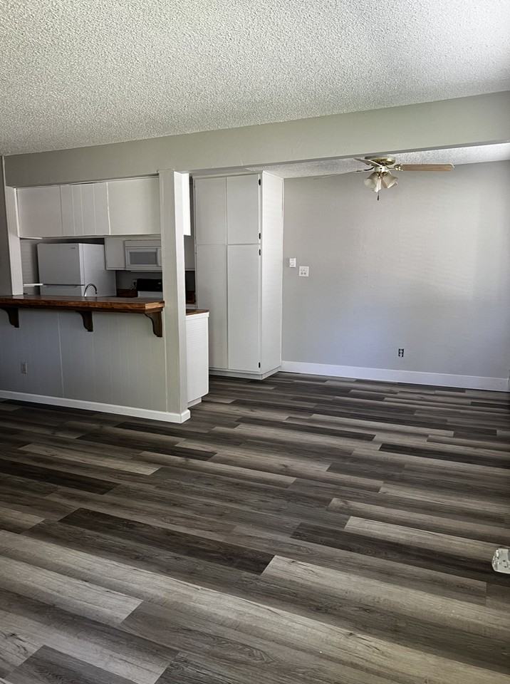 641 Oakwood Dr #3 - Photo 2 of 15