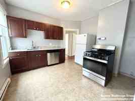 featured image of 74 Romsey St #3