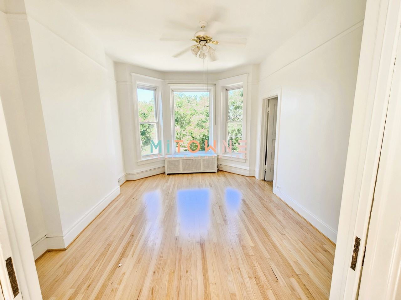 4713 N Hermitage Ave #2 - Photo 2 of 30