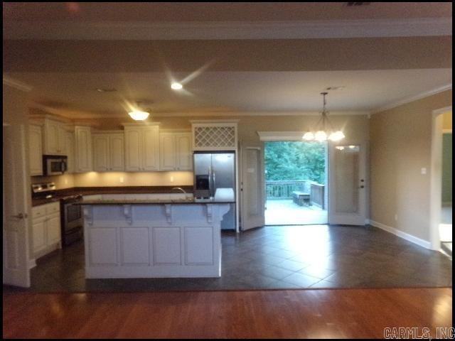 2025 Glenn Arbor Ct - Photo 4 of 24