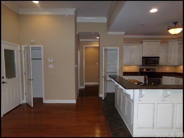 2025 Glenn Arbor Ct - Photo 5 of 24