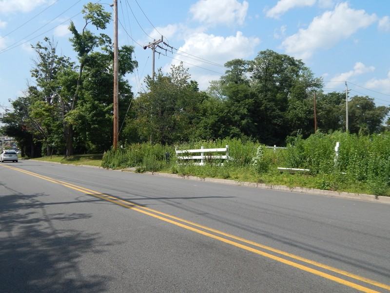 12 Chapin Rd - Photo 2 of 6