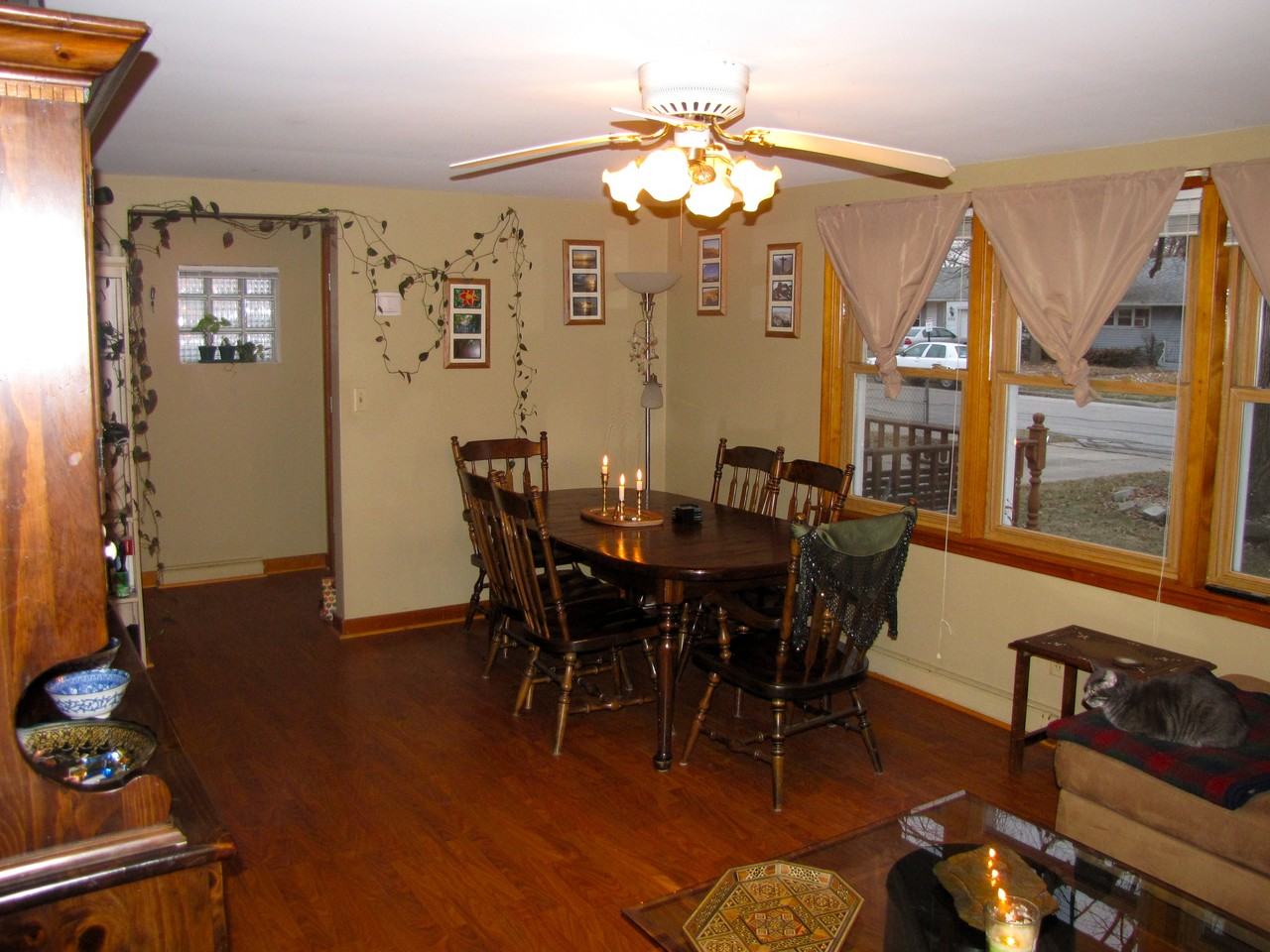 601 Wallace Ave - Photo 2 of 10