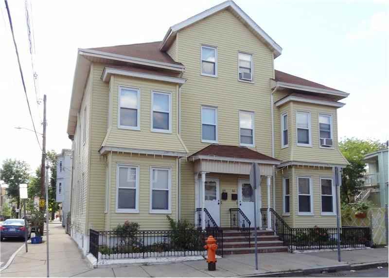 64 Addison St - Photo 2 of 17