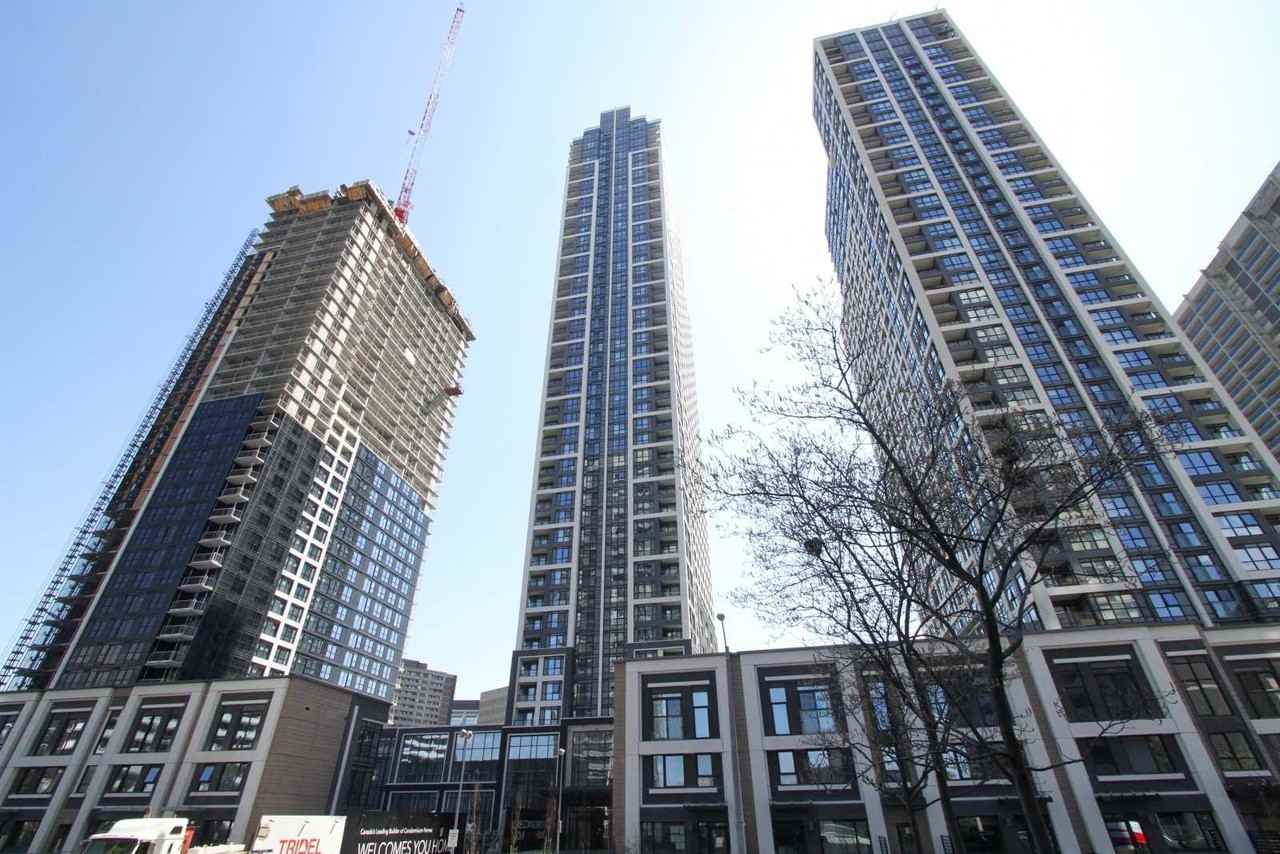 7 Mabelle Avenue #4406