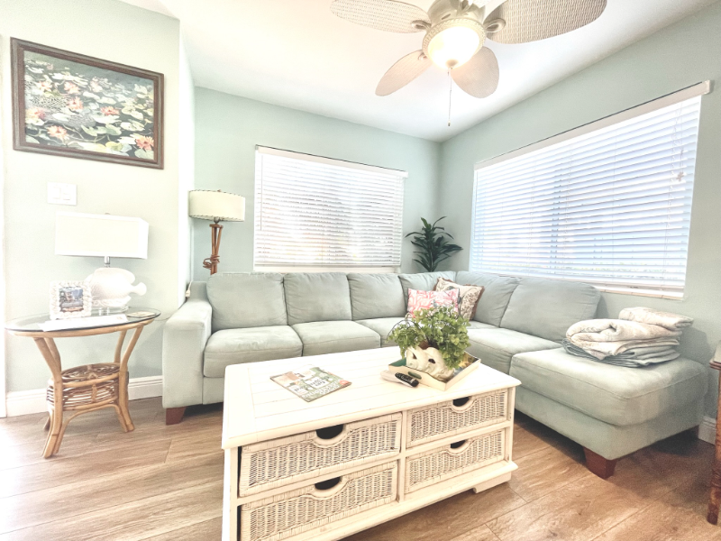 14902 N Bayshore Dr - Photo 3 of 20