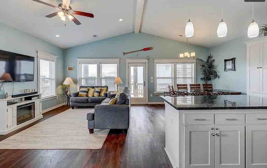 1942 Avenue G #NA - Photo 3 of 16