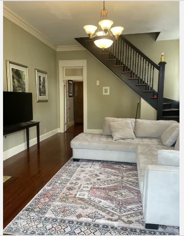 611 Seguin St #NA - Photo 2 of 8