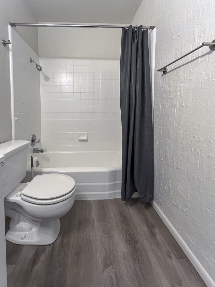 W Larkspur Dr - Photo 4 of 22