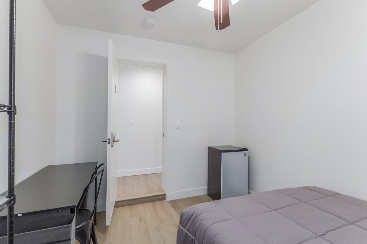 North 32nd Avenue - Photo 7 of 7