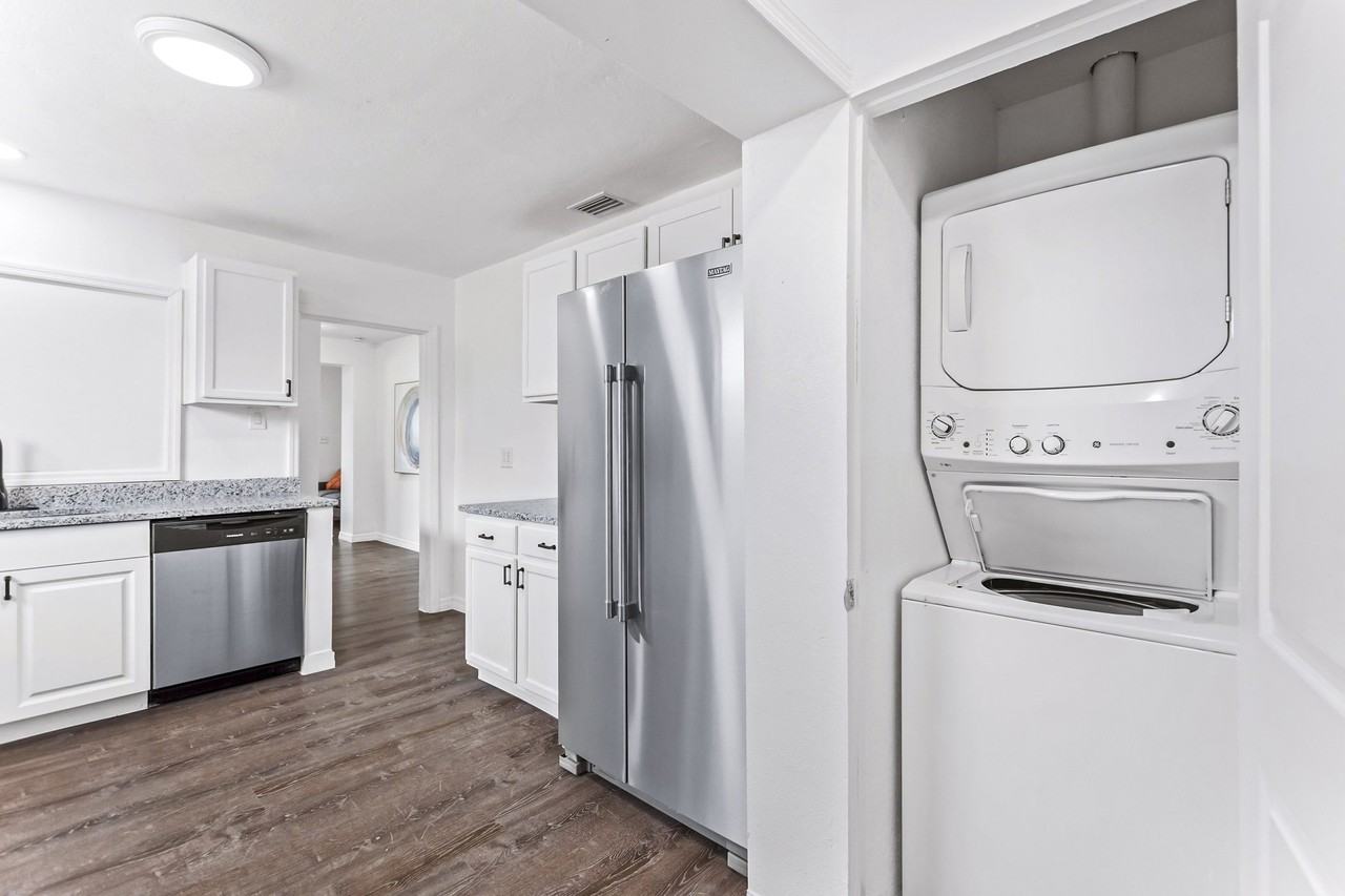 W Lemon St - Photo 2 of 18