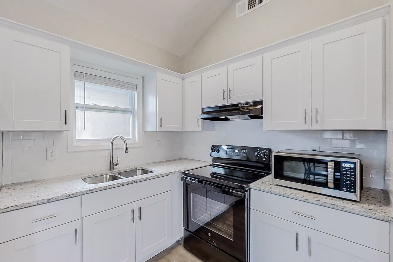 Hope St Sw - Photo 3 of 7