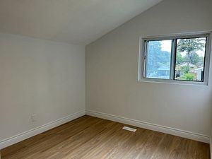87 Northfield Road - Photo 3 of 12