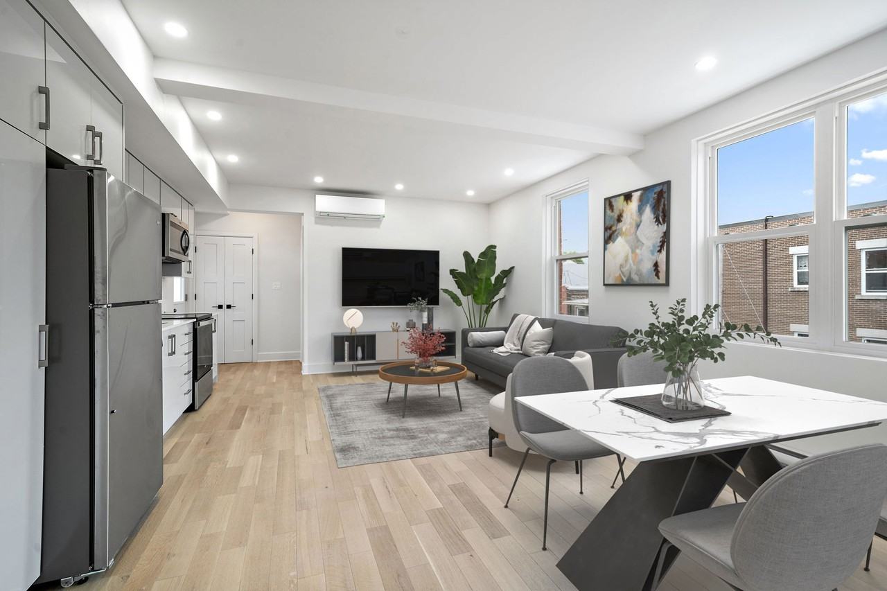 WELLINGTON - Photo 2 of 45