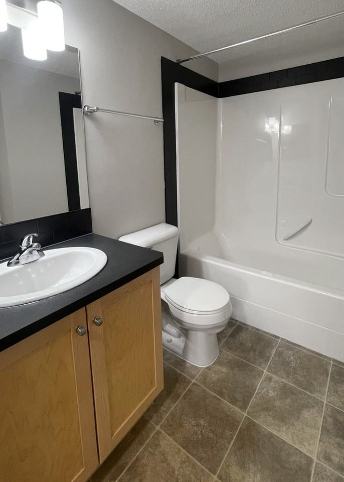 Windermere Village Apartments 3719 Whitelaw Lane Nw, Edmonton, AB T6W