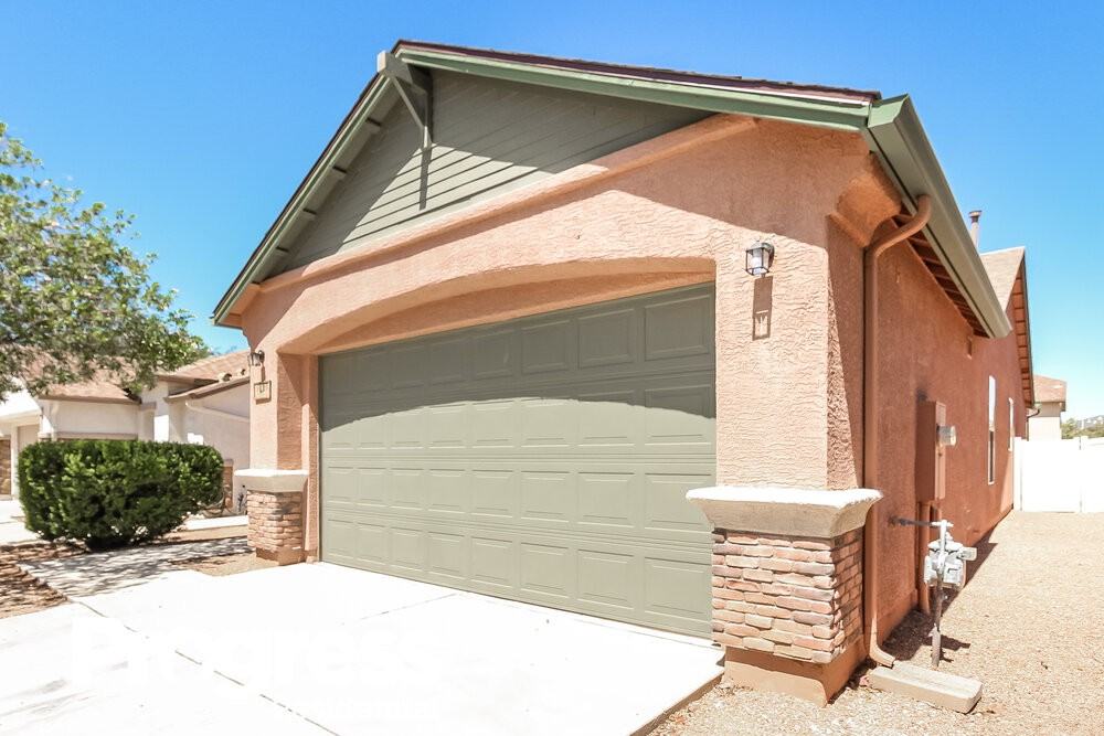 8410 W Razorbill Dr - Photo 3 of 16