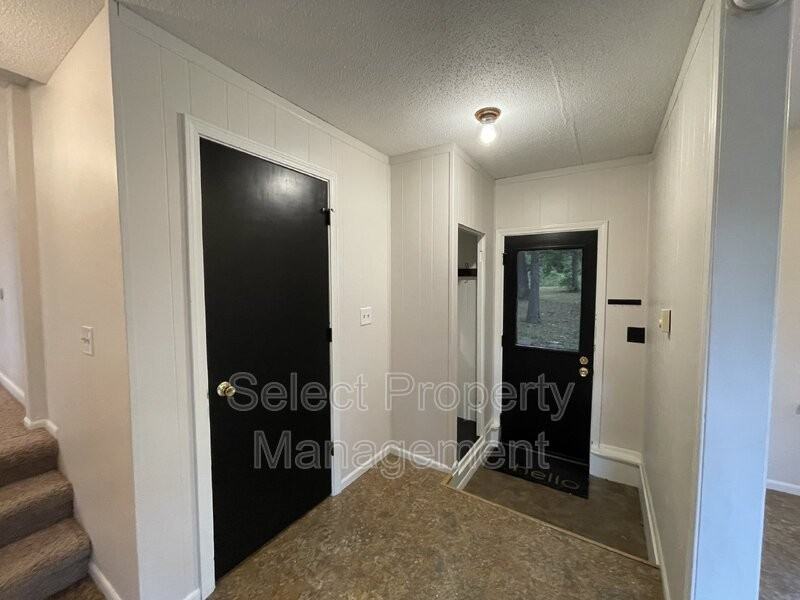 7506 W Jefferson Blvd - Photo 4 of 30