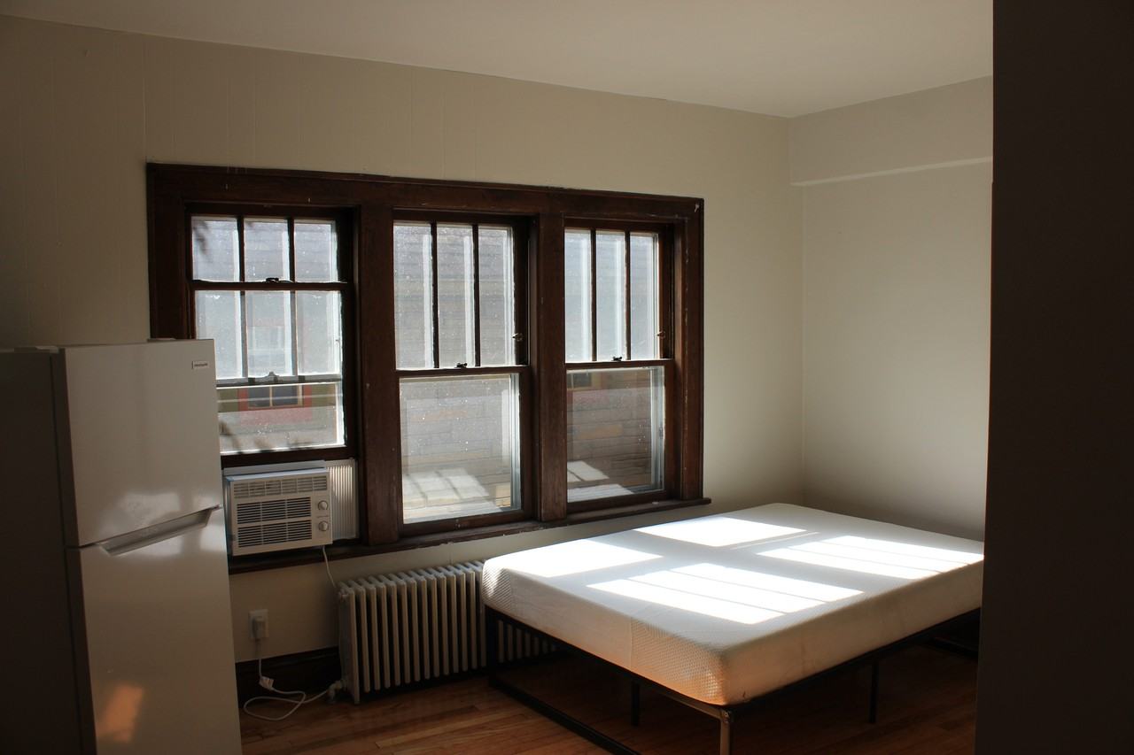 13 S Hancock St - Photo 3 of 16