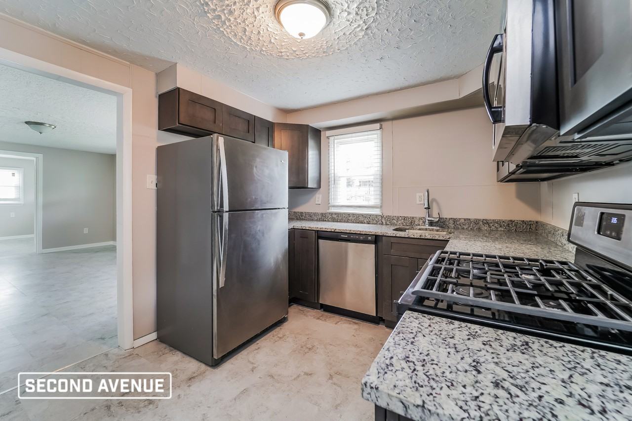 2210 Guffey Rd - Photo 7 of 20