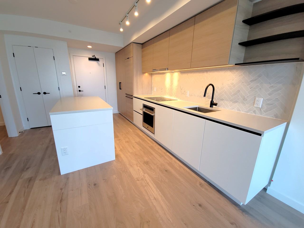 13428 105 Avenue #1406 - Photo 2 of 21