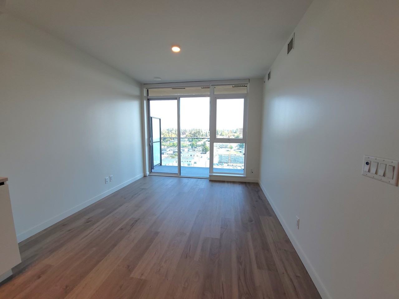 13428 105 Avenue #1406 - Photo 4 of 21