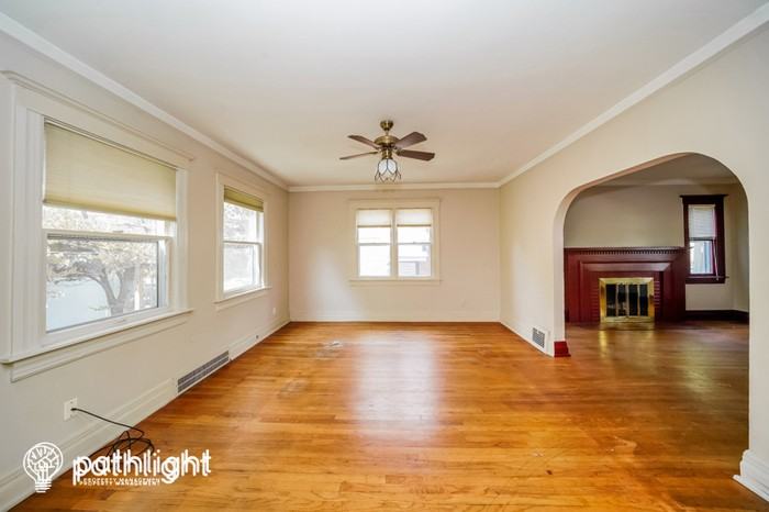 221 N Lafayette St - Photo 3 of 19