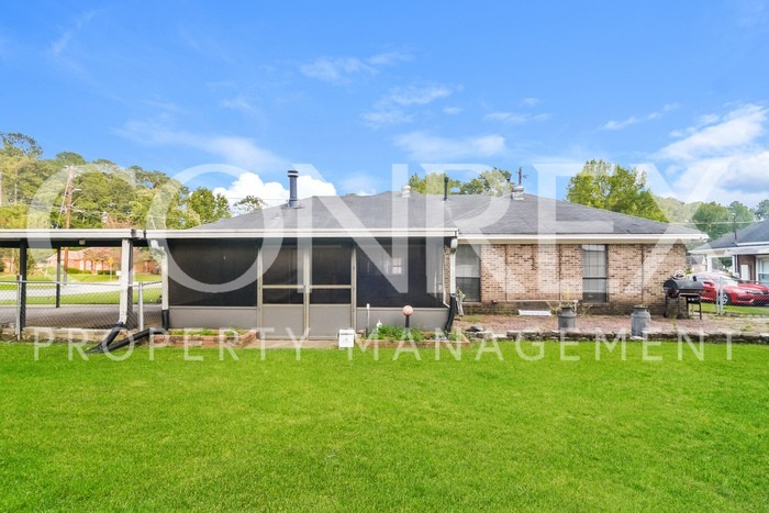 1025 Countryside Ln - Photo 3 of 4