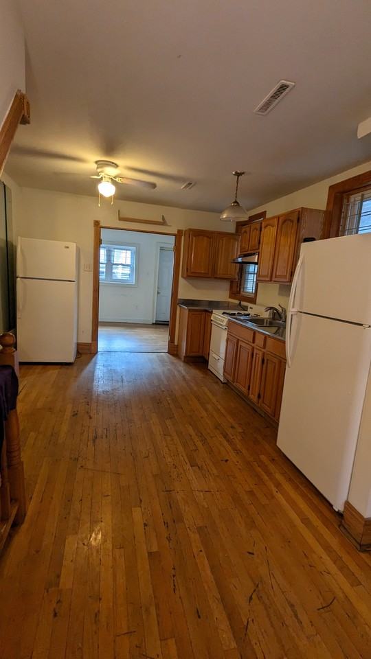 3928 Pine St #NA - Photo 2 of 12