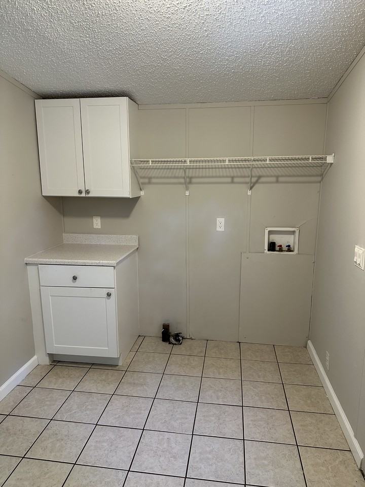 422 E Gate Dr #NA - Photo 3 of 15