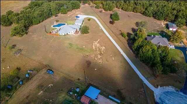 348 Paradise Canyon Cir #NA - Photo 2 of 3