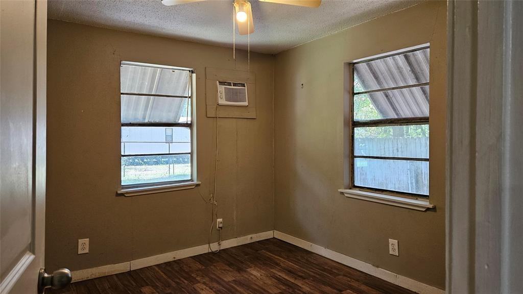 1909 Wahoo Ln - Photo 7 of 20