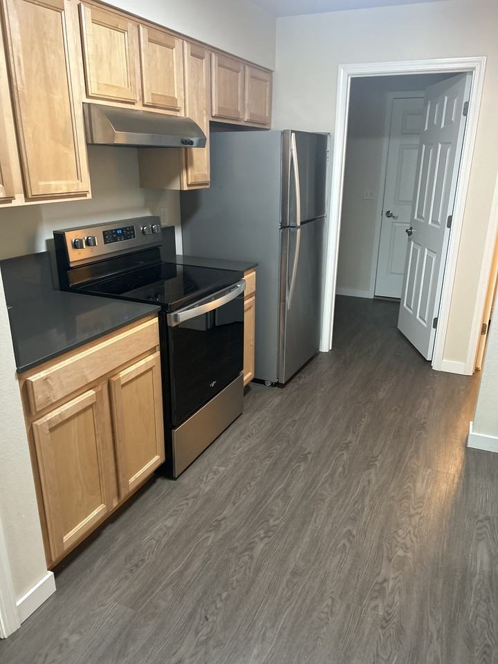 3652 W Taft St #1 - Photo 2 of 13