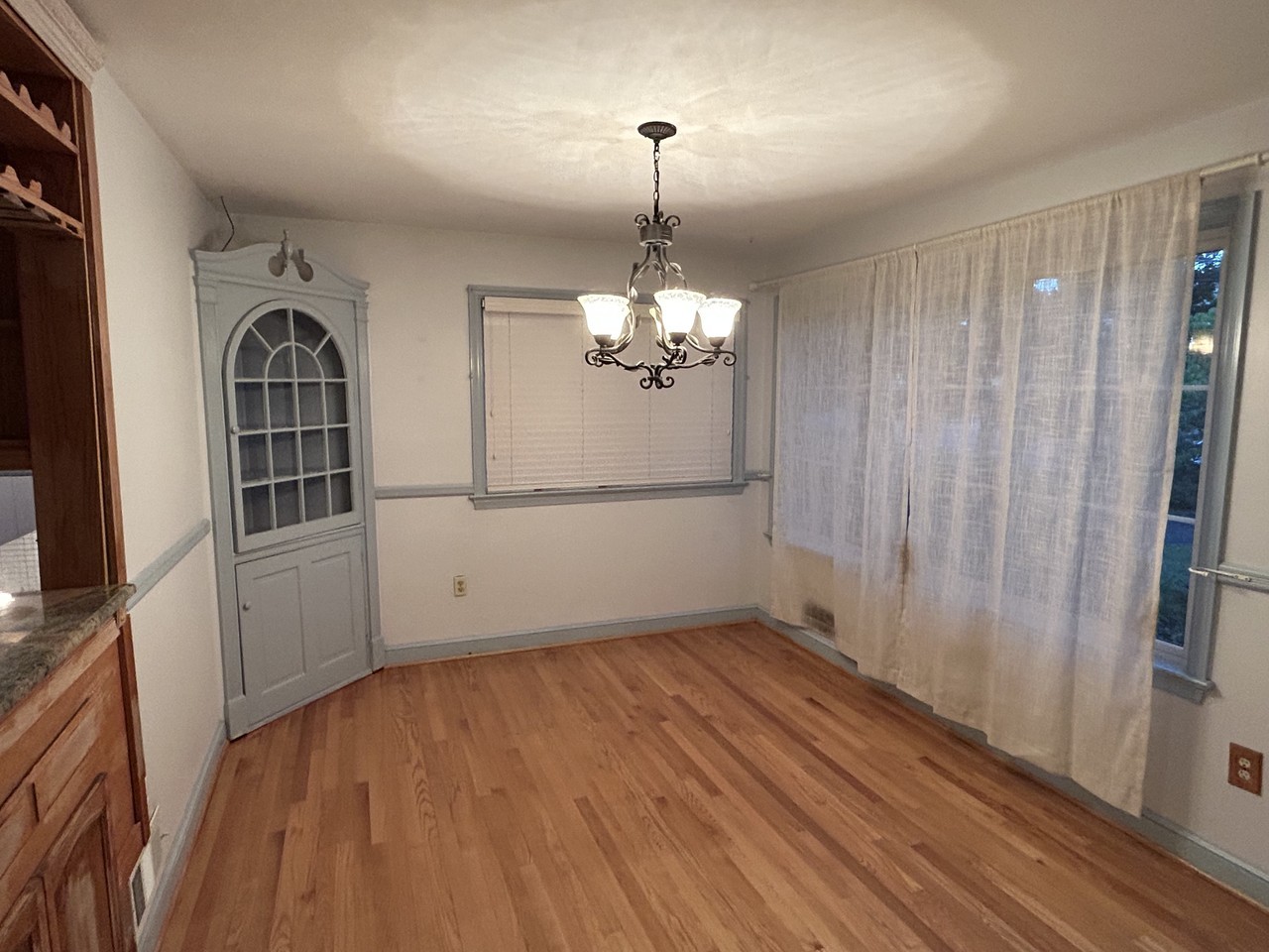 2322 Sandburg St #NA - Photo 3 of 13