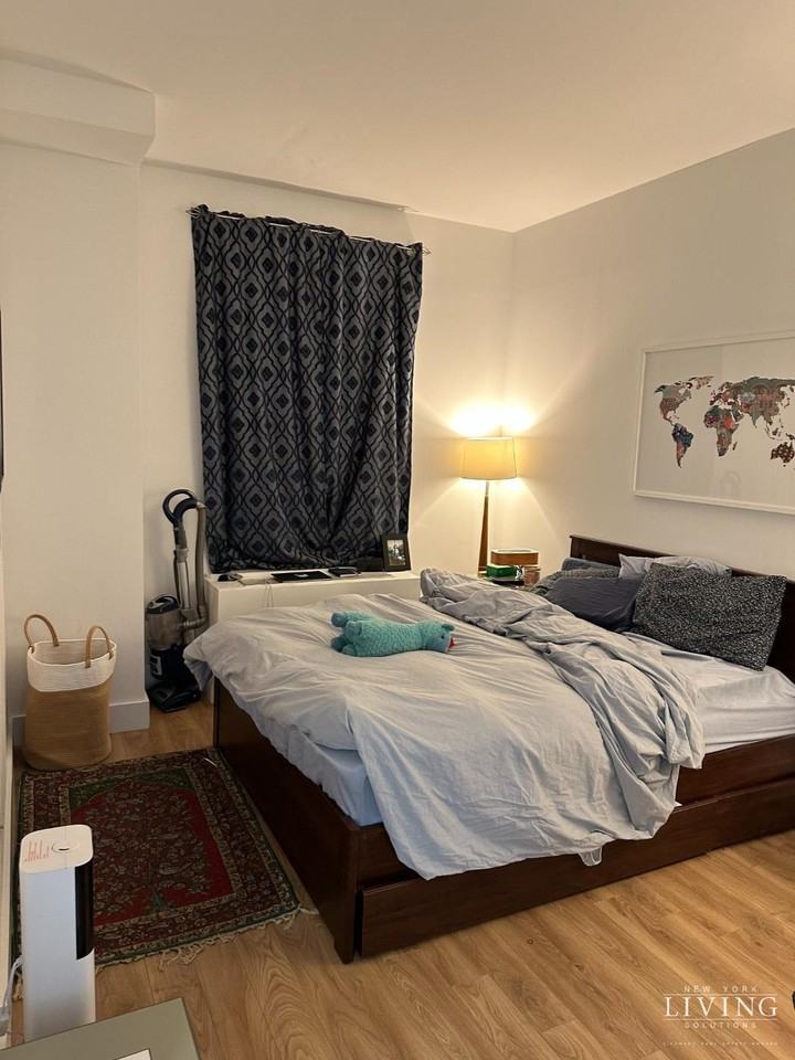 145 Clinton St #14E - Photo 3 of 11