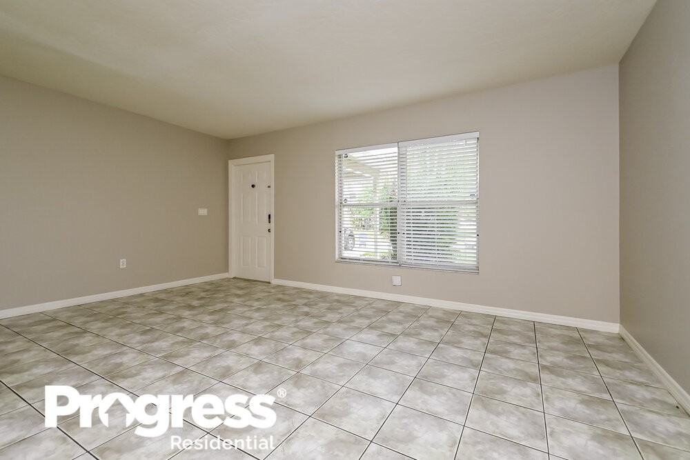 7317 Connecticut Ave - Photo 3 of 16