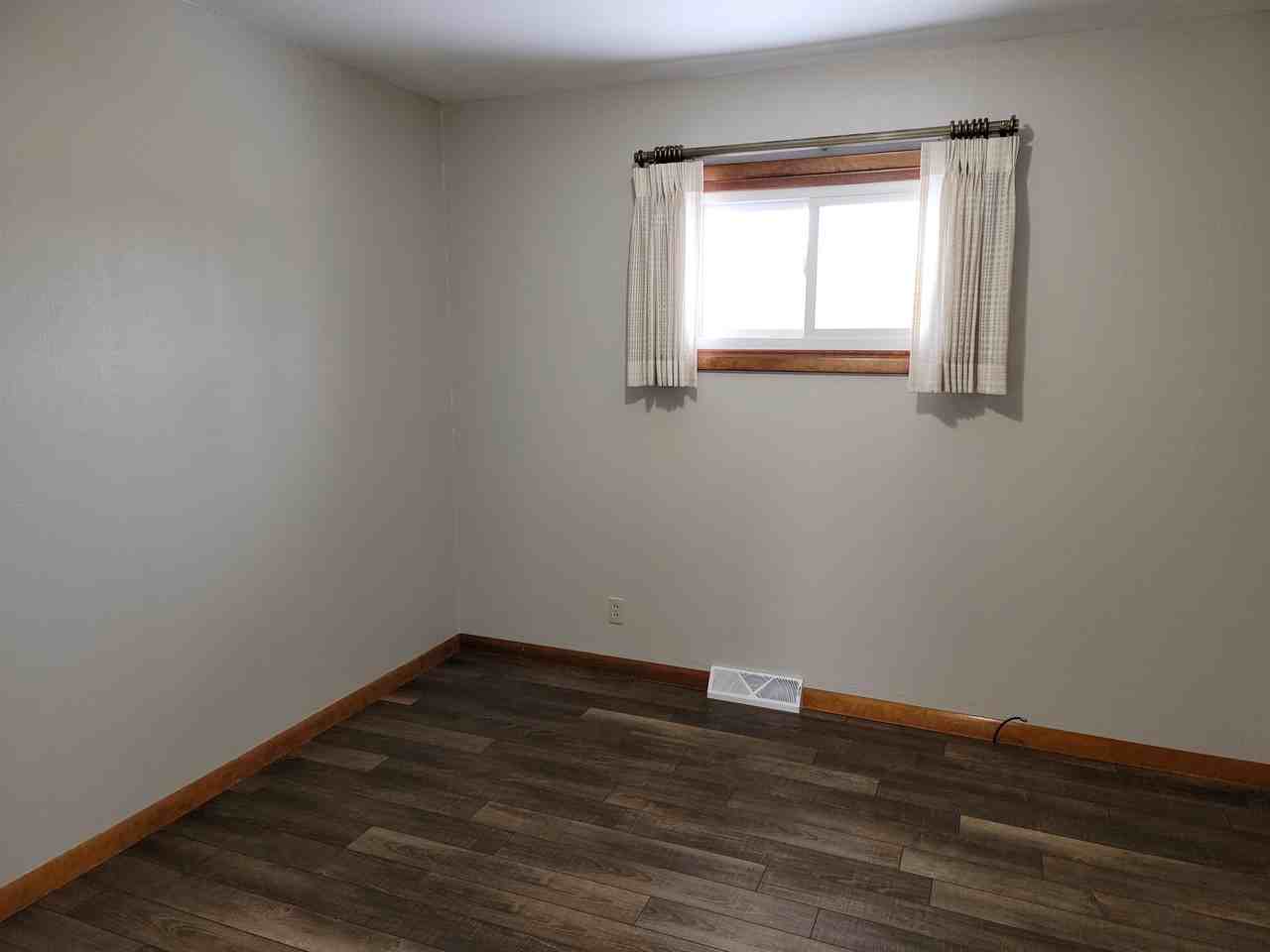830 Ver Bunker Ave #1 - Photo 7 of 24