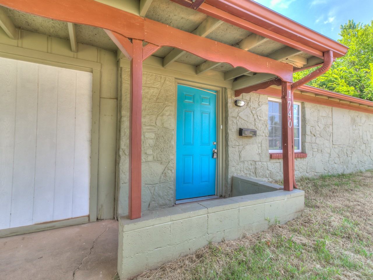 1740 Cherry Ln #1 - Photo 2 of 35