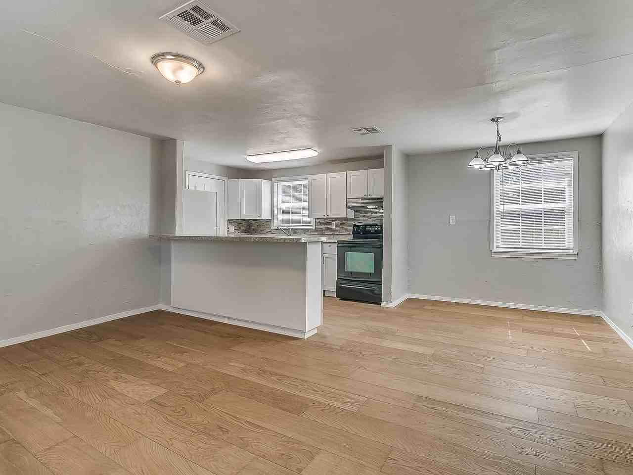 1740 Cherry Ln #1 - Photo 5 of 35