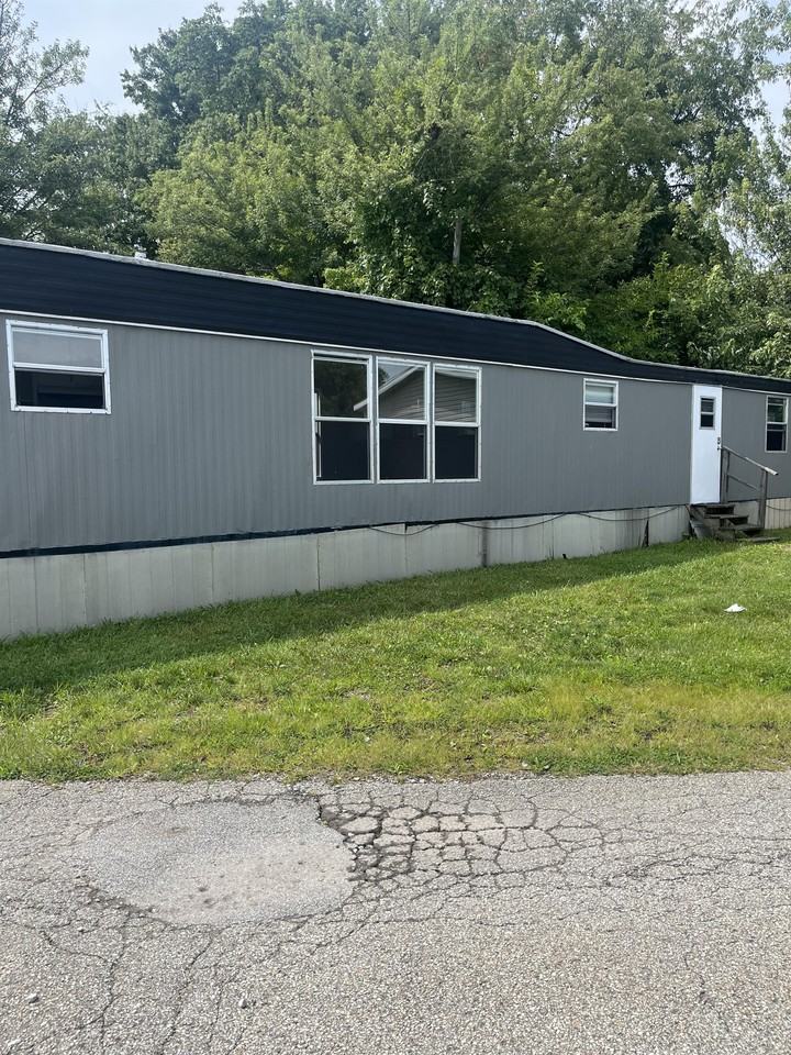 705 Solar Ln #705 - Photo 3 of 10