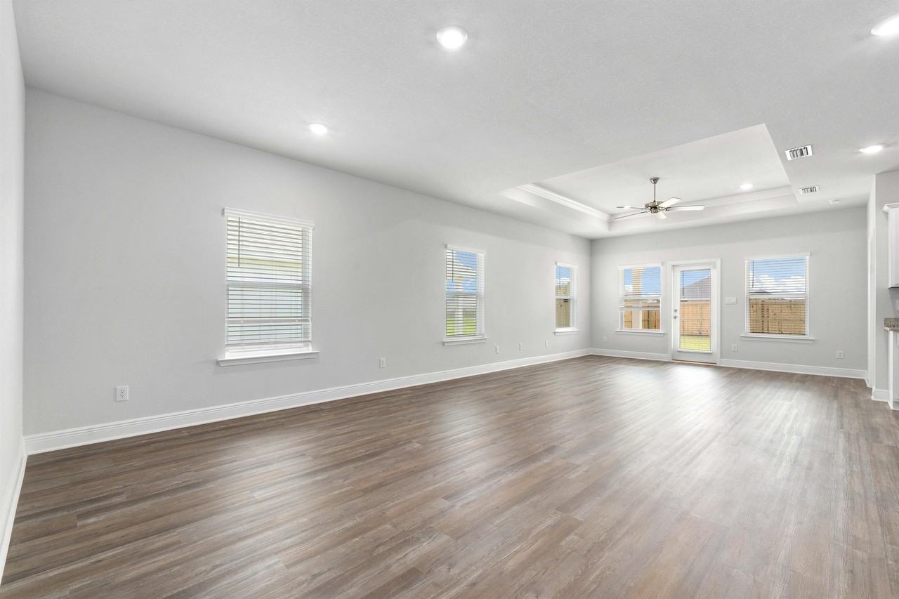 13407 Shoshoney Cir #1 - Photo 3 of 25